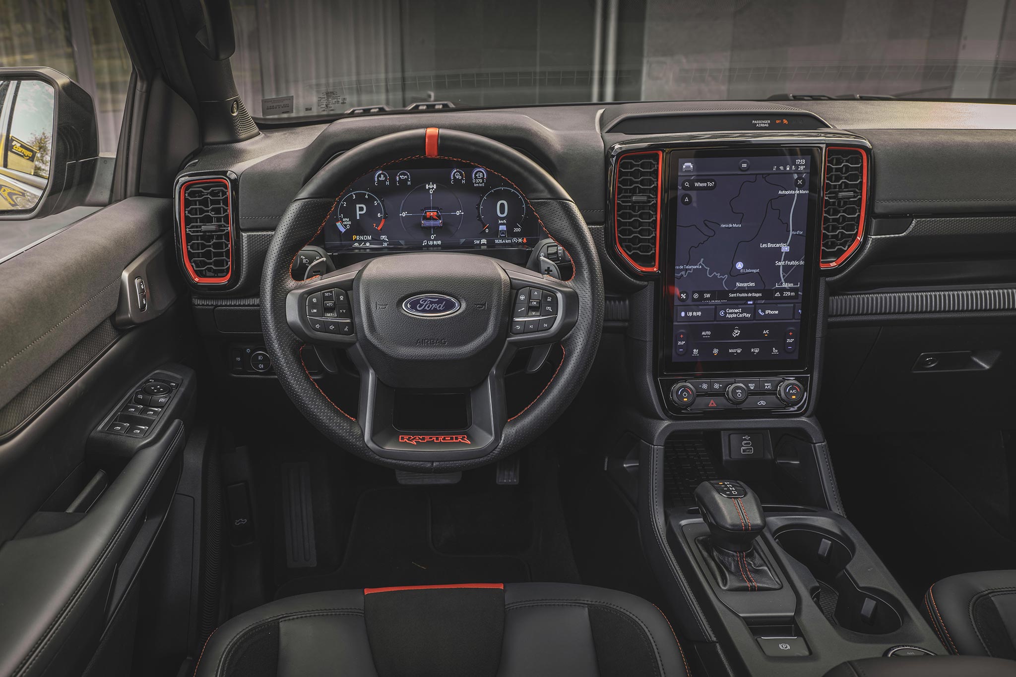 Ranger_Raptor-interior-05-LOW.jpg